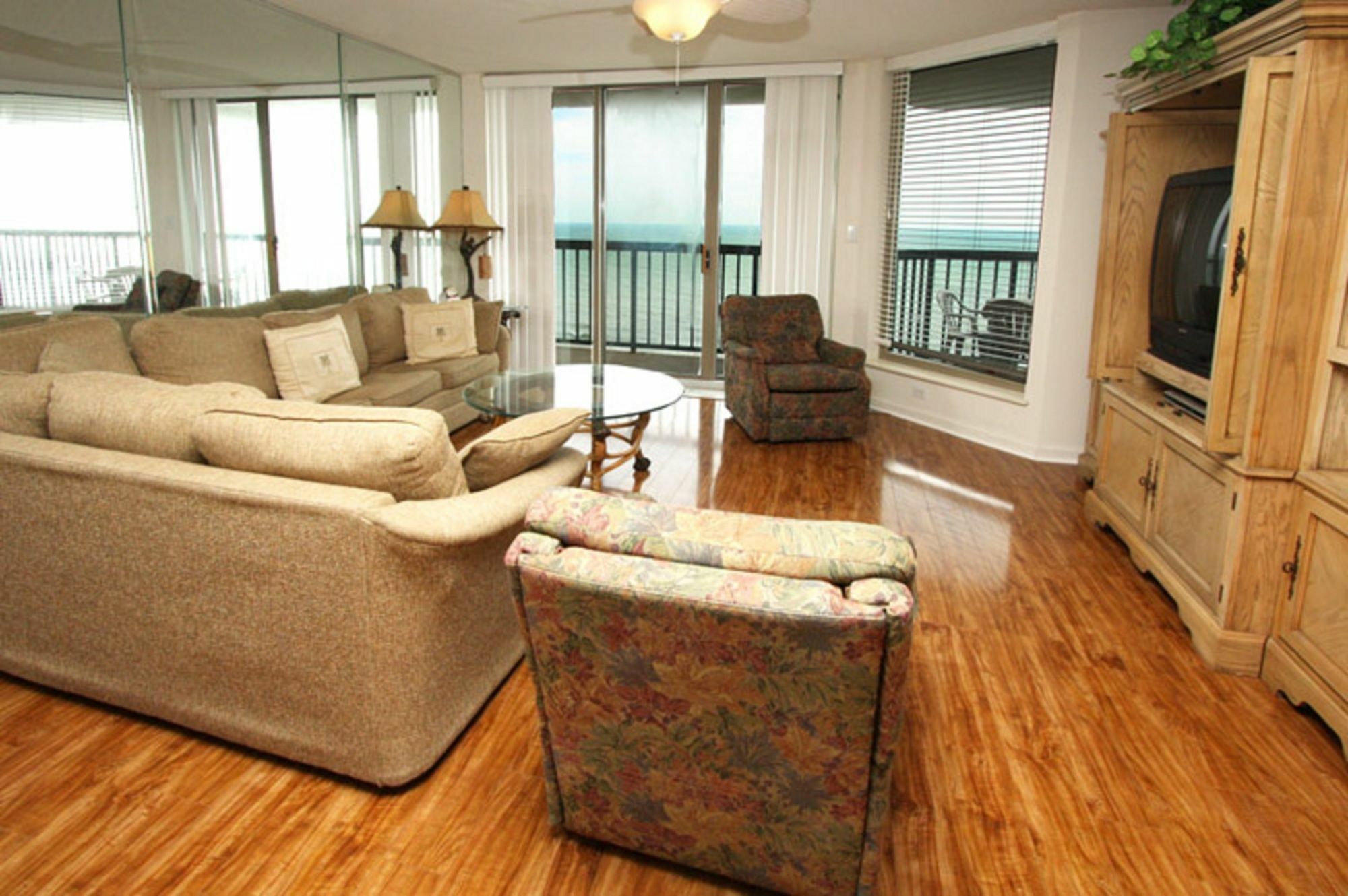 נורת' מירטל ביץ' Units At Emerald Cove I By Elliott Beach Rentals מראה חיצוני תמונה